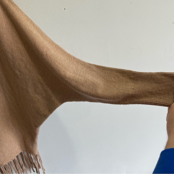 Kerisma ZAYDA TOP Wool Blend Women’s Boho Medium Large Shirt Fringe G717 PRC - Picture 6 of 9